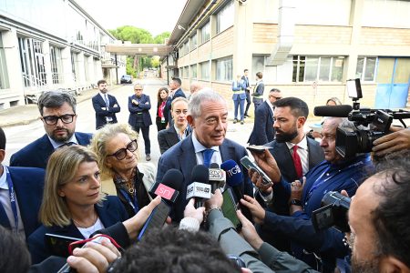 Beko, Urso: con passaggio sito Siena a Invitalia inizia reindustrializzazione Beko Siena, Adolfo Urso