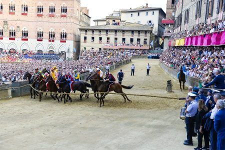 2 luglio, firmata l’ordinanza su previsite, Tratta e prove regolamentate Palio di Siena 16 agosto 2025, mossa