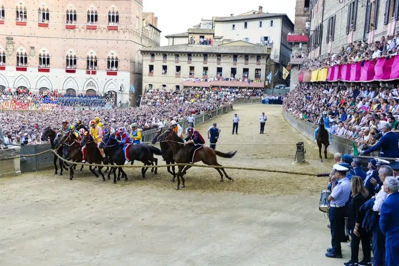 Palio di Siena 16 agosto 2025, mossa
