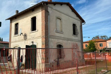Montepulciano, nella vecchia stazione nasce un progetto di Housing First Vecchia stazione di Montepulciano