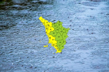 Codice giallo per pioggia e temporali sulla Costa toscana Allerta merteo pioggia torsana