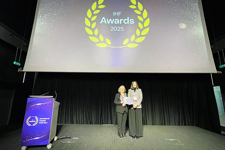 Importante riconoscimento per l’Aou Senese al 48° IHF Premiazione Aou Senese al congresso IHF