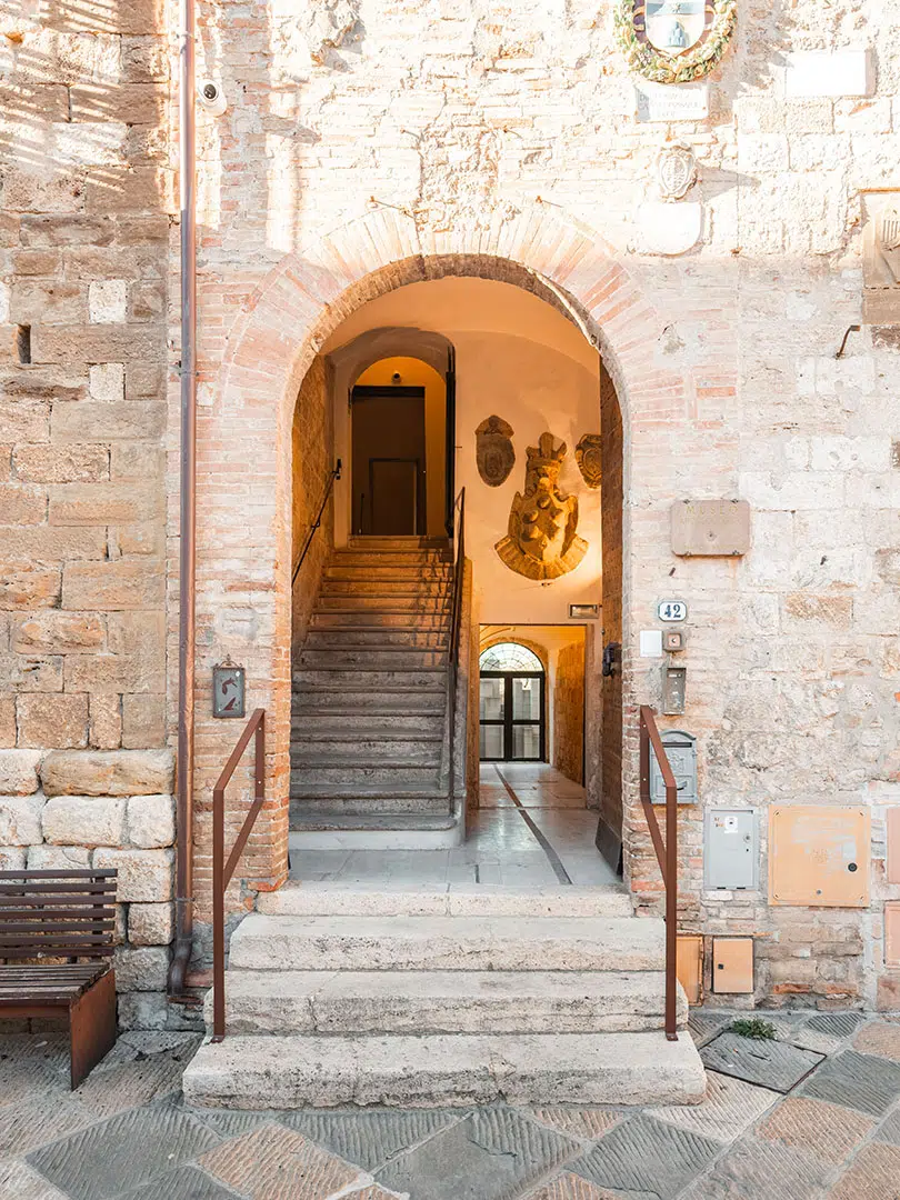 M;useo archeologico "Ranuccio Bianchi Bandinelli" a Colle di Val d'Elsa, ingresso