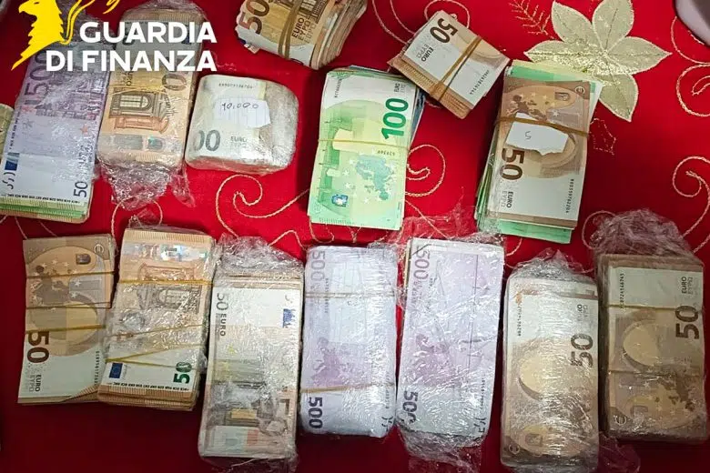 Smantellata rete di narcotraffico: 9 misure cautelari eseguite dalla GdF GdF, traffico di stupefacenti, euro