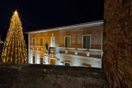 Rapolano Terme, un fine anno tra musica, spettacolo e convivialità Rapolano Terme, Palazzo comunale Natale
