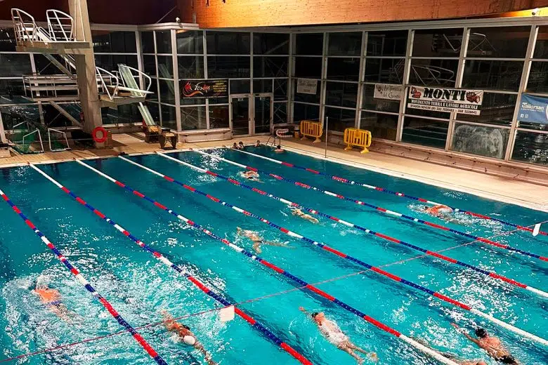 Piscina Olimpia, interno