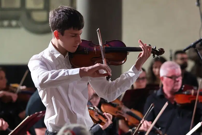 Colle, al Teatro del Popolo concerto pasquale con il giovane talento Leone Pini Leone Pini