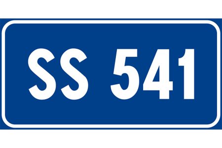 Colle, aggiudicati i lavori di manutenzione straordinaria della Sp 541 “Traversa Maremmana SP 541, cartello