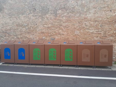 Sette nuove postazioni per la raccolta dei rifiuti nel centro storico