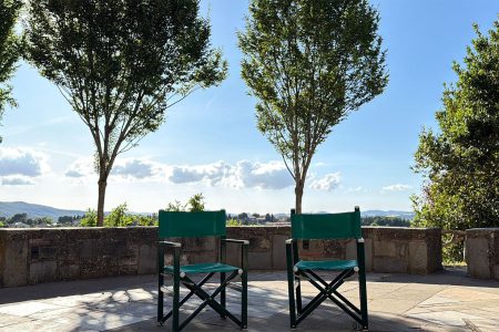 Tra giallo e meditazioni, l’estate di Casole passa attraverso “Libri al Tramonto” Casole, "Libri al tramonto"