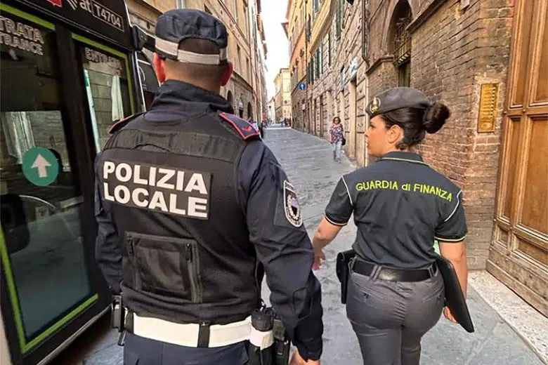 GdF, Polizia Locale di Siena a Asl Tse eseguono controlli straordinari in materia fiscale, d’igiene e commercio Polizia Locale e GdF a Siena