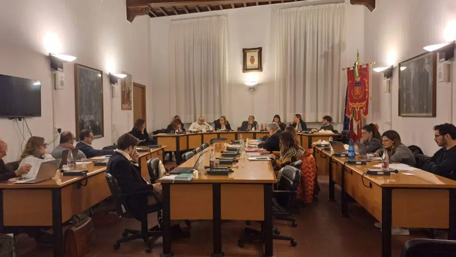Poggibonsi, bilancio: investimenti per imprese, scuola, e sociale