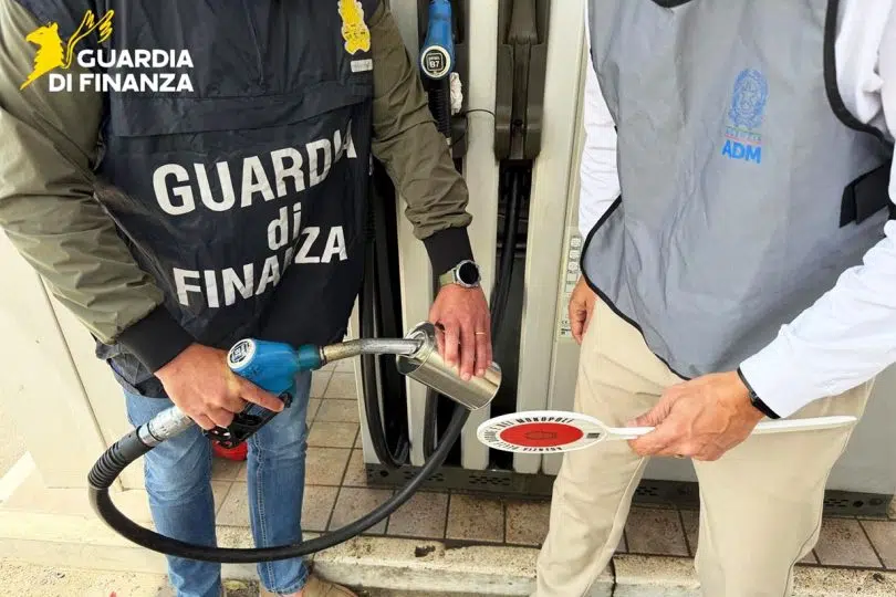 GdF sequestro gasolio