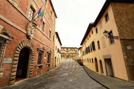Comune di Colle di Val d’Elsa, pubblicati tre bandi per il reclutamento di personale Palazzo comunale di Colle di Val d'Elsa