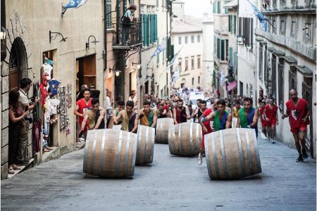 Bravìo delle Botti 2026, domenica la grande corsa a Montepulciano
