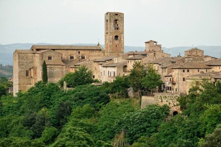 Turismo, Colle cresce da marzo a giugno: ospiti +6,3%, pernottamenti +1,5%
