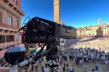 Le riprese del Palio ancora con Gravity Media, la novità: una micro camera sul Verrocchio