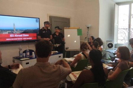 Siena, la Polizia Locale incontra gli studenti internazionali di IES Abroad Italy