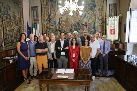 Siena, nasce il Patto contro le crisi e per il lavoro