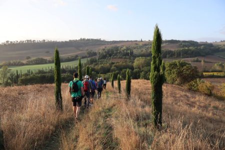 Sulle orme di Ghino di Tacco: tre giorni a piedi tra Valdichiana e Val d’Orcia
