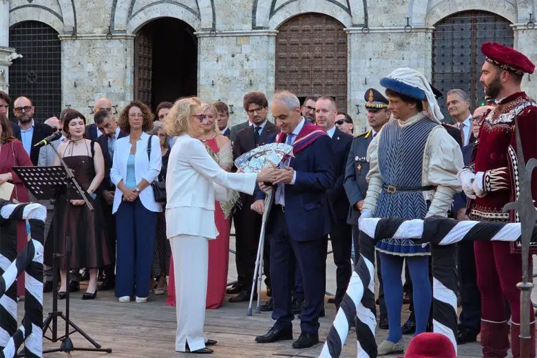 Consegnato il Masgalano 2026 alla Contrada della Torre Consegna Masgalano 2026