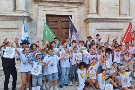 Pienza, Le Mura vince il Palio del Cacio al Fuso 2026