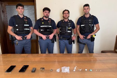 Arrestato cittadino pakistano per detenzione ai fini di spaccio di sostanze stupefacenti