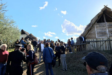 Poggibonsi, inaugurato l’Archeodromo: il villaggio medievale rivive