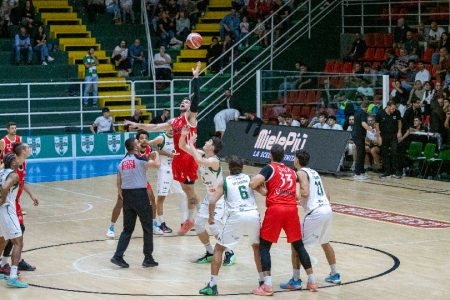 San Giobbe Basket, prima vittoria in campionato: Avellino battuta 80-71