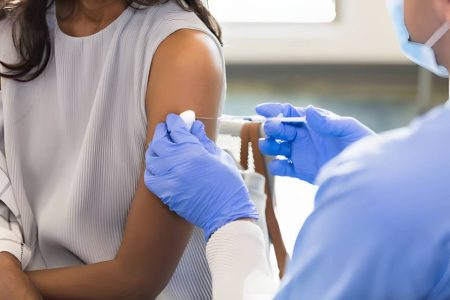 Asl Toscana sud est, al via la campagna vaccinale contro influenza e Covid