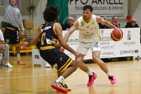 Basket, il Costone Siena cala il tris: Prato battuta 81-73